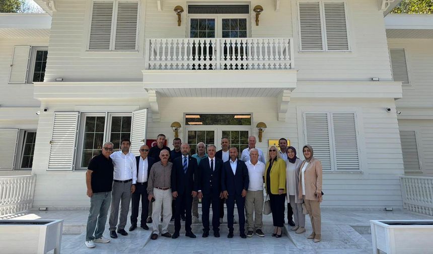 AK Parti Yalova Heyeti, Termal Belediye Başkanı Acar’ı Ziyaret Etti