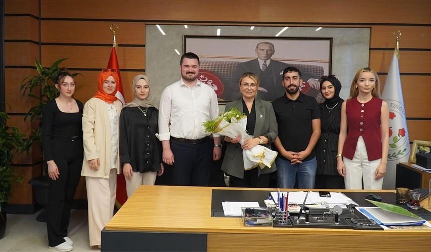 AK Gençlik’ten Fazlaca’ya ‘Hayırlı olsun’