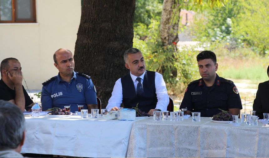 Kaymakam Demir, Köylerde İncelemelerde Bulundu