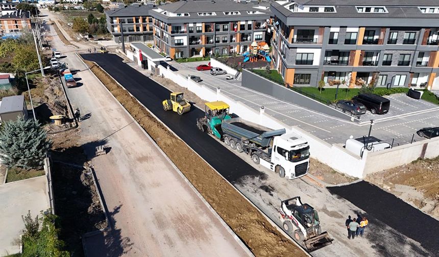 Yalova Belediye Başkanı Mehmet Gürel, Mustafakemalpaşa Mahallesi’nde Çalışmaları İnceledi