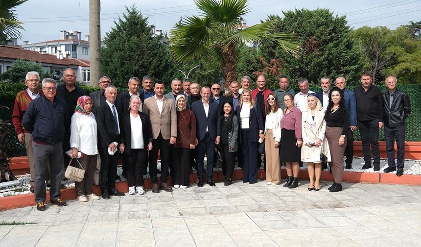 Başkan Yele, Çiftlikköy’deki Muhtarlarla Bir Araya Geldi