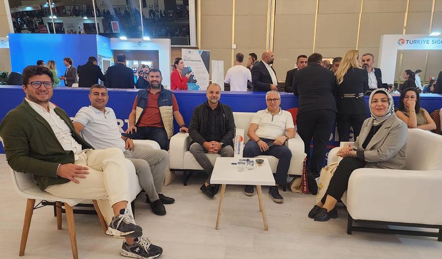 YTSO 7. Meslek Komitesi İstanbul’daki Sigorta Sektörü Fuarı ve Kongresi’ne Katıldı