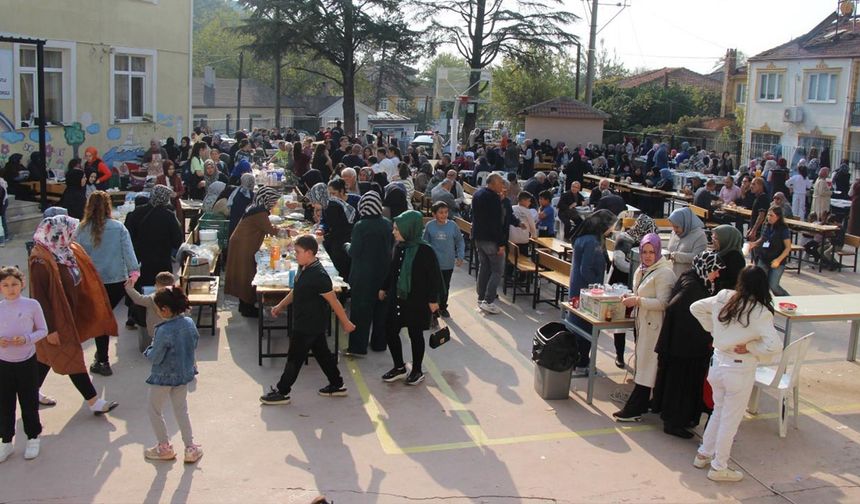 Armutlu’da Balık Festivali Coşkusu