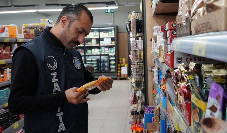 Armutlu’da Zincir Marketlere Sıkı Denetim