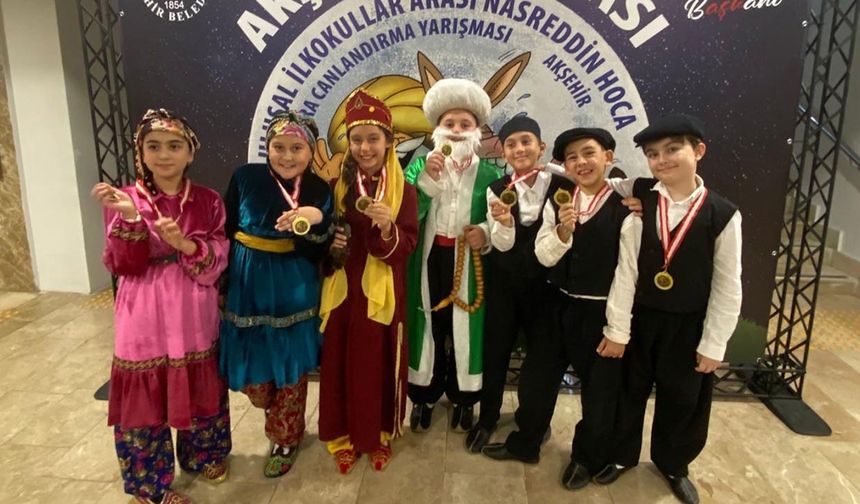 Gülkent İlkokulu Tiyatro Ekibi Marmara Birincisi Oldu!