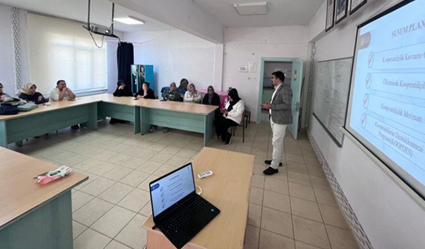 Kadınlara Kooperatif Eğitimi Düzenlendi
