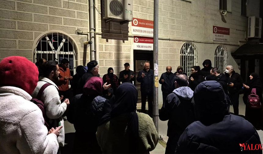 Umre Yolcuları Dualarla Uğurlandı