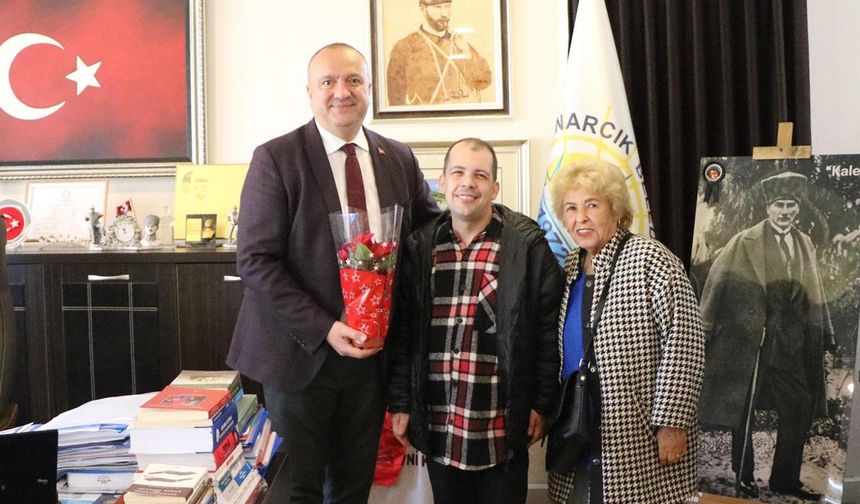 Başkan Avni Kurt, Yalova Film Festivali Ekibini ve Burak Kuşku Ailesini Ağırladı