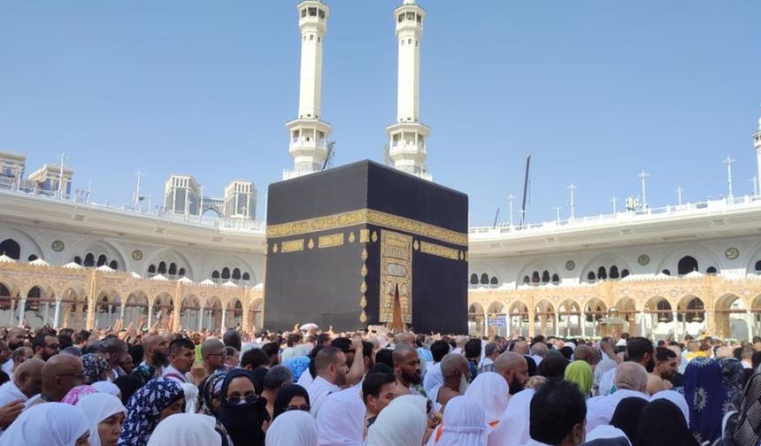 Hac Hayali Zorlaşıyor: 2026 Ücretleri Rekor Kırdı