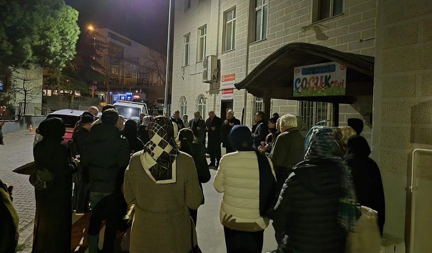 Umre Yolcuları Dualarla Kutsal Topraklara Uğurlandı