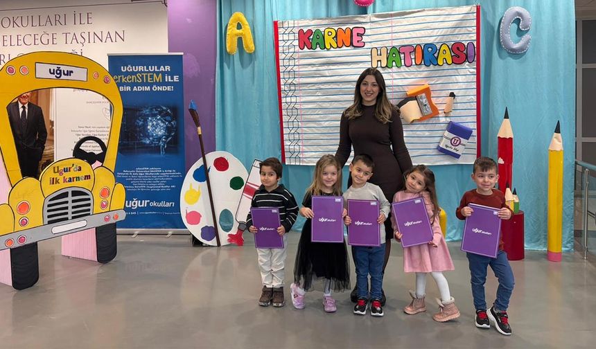 Yalova Uğur Okullarında Miniklerde Karne Heyecanı Yaşadı