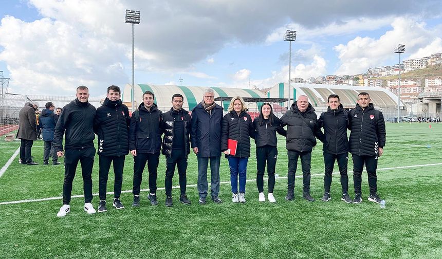 Yalovalı Hakemler Kocaeli’nde Göz Doldurdu