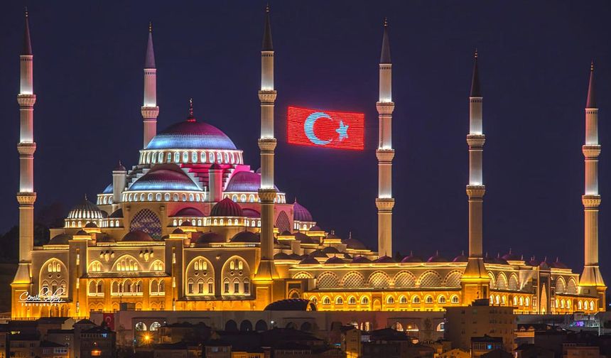 Altınova Belediyesi’nden Ücretsiz İstanbul Gezisi