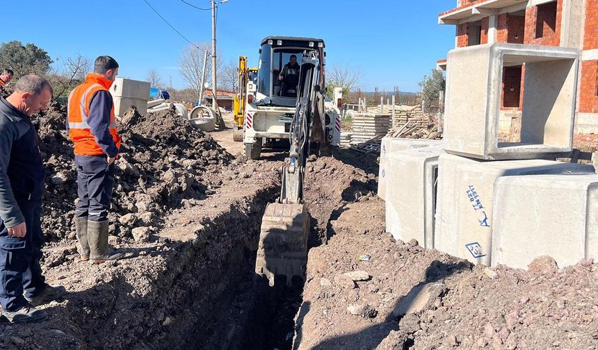 Altınova’da Altyapı Çalışmaları Aralıksız Sürüyor