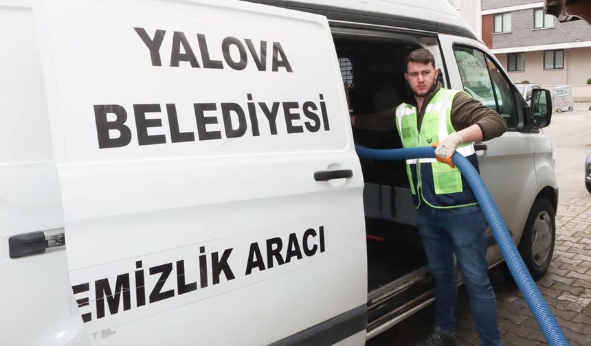Yalova’da Camiler Pırıl Pırıl Oluyor
