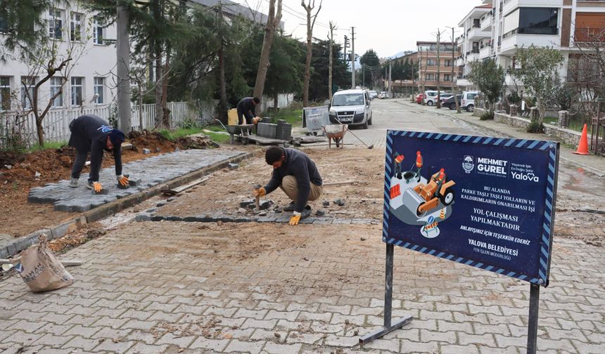 Yalova’da Parke Yol Ve Kaldırımlar Yenileniyor