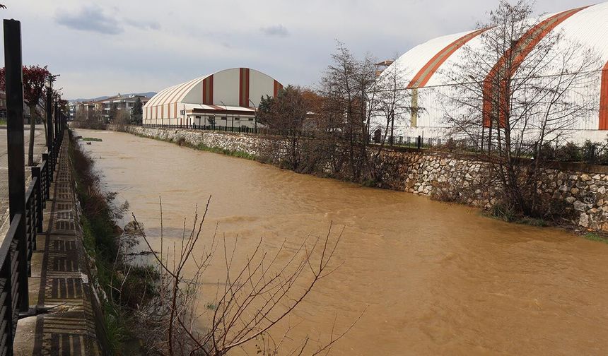 Safran Deresi’nde Su Seviyesi Yükseldi
