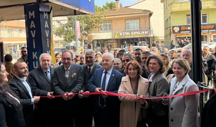 CHP Altınova’da Yeni İlçe Binasını Açtı