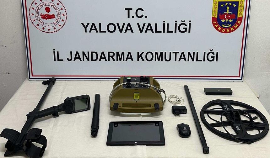 Altınova’da Kaçak Kazıya Suçüstü: İki Şüpheli Jandarmaya Yakalandı