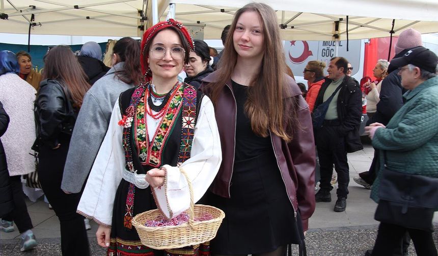 Yalova’da Bahar “Marteniçka” ile Müjdelendi