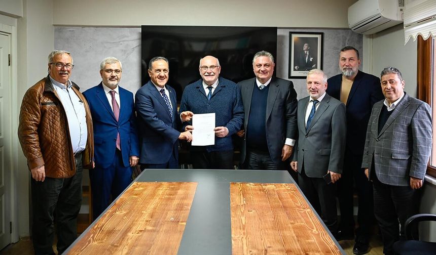 Vali Usta’dan Saffet Çam Vakfı’na Ziyaret