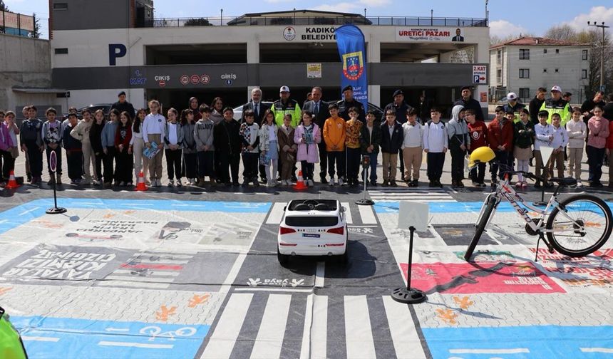 Yalova’da Minik Sürücüler Piste Çıktı