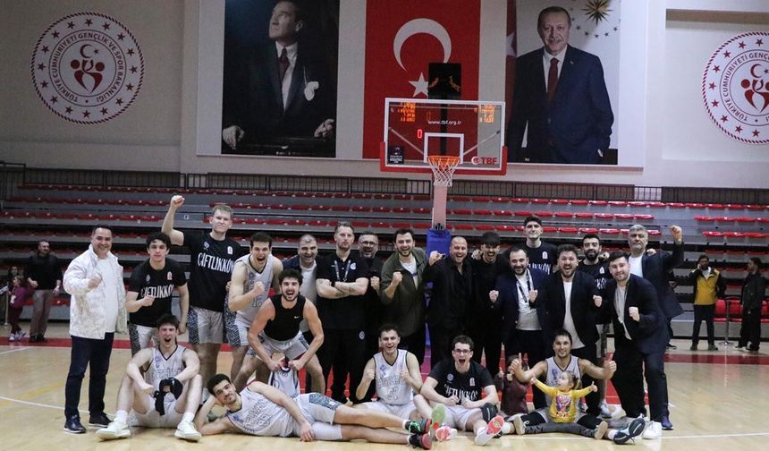 Çiftlikköy Belediye Play-Off’a Hazır