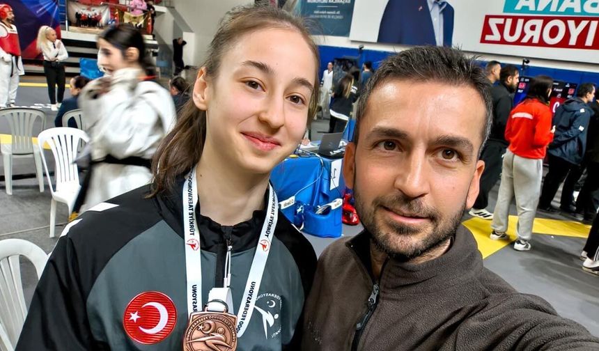 İrem Nur Geçim Türkiye Üçüncüsü Oldu