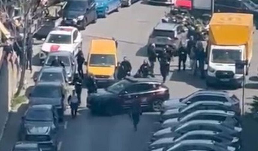 İsrail Konsolosluğu yakınından silah sesleri yükseldi: 3 kişi etkisiz hale getirildi