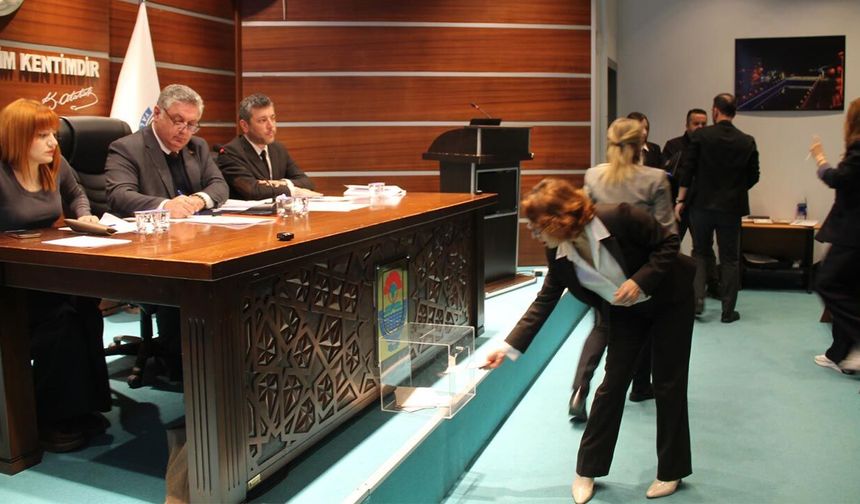 Yalova Belediye Meclisi’nde Komisyon Seçimleri Gerçekleşti