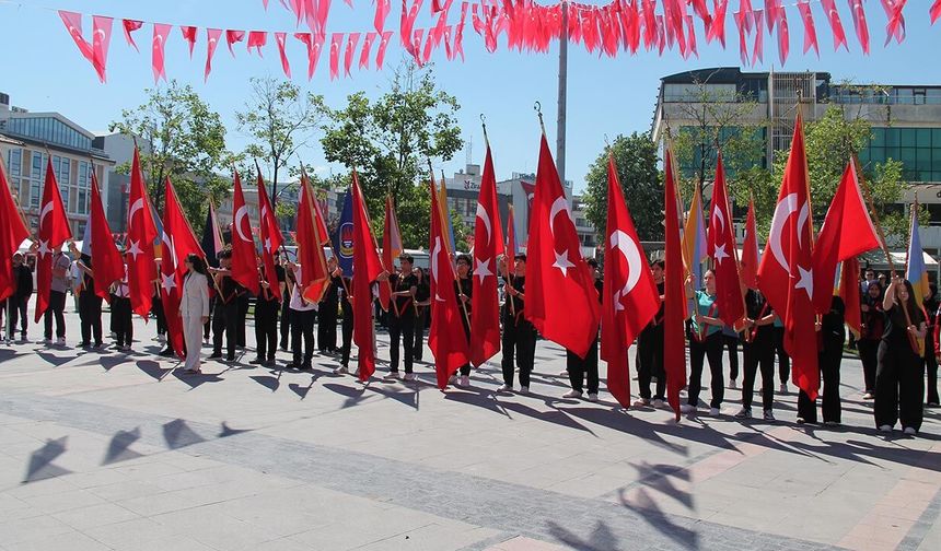 19 Mayıs’ı Yalova’da Coşkuyla Kutladık