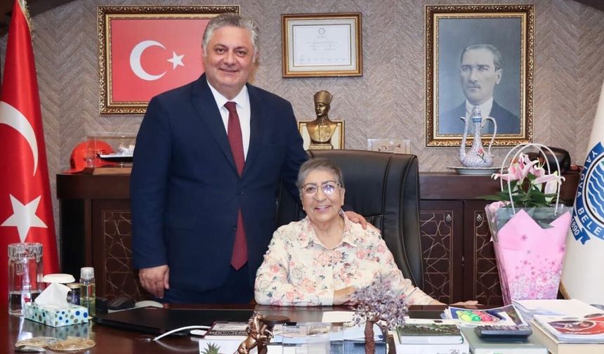 Başkan Gürel Koltuğunu Dondurmacıoğulları’na Devretti