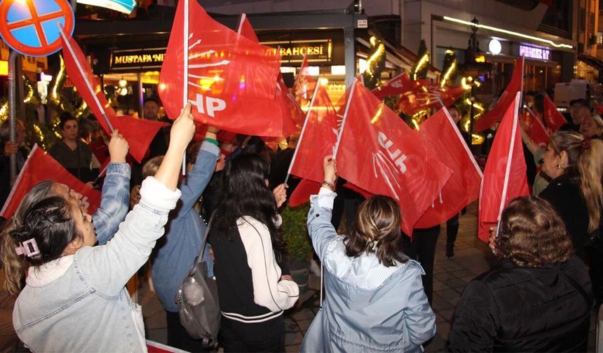 CHP’liler “Mutlak Butlan” Kararını Yalova’da Protesto Etti