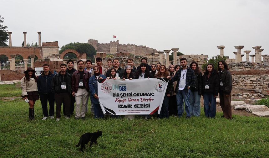 Yalova Üniversitesi Kitap Kulübü’nden İzmir Çıkarması