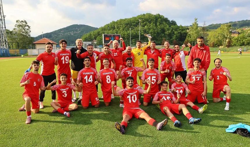 Muhammed Yıldız ve Arkadaşları Finalde