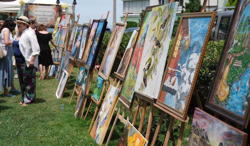 Başkan Yele, Resim ve Dikiş Kursiyerlerinin Sergisini Açtı