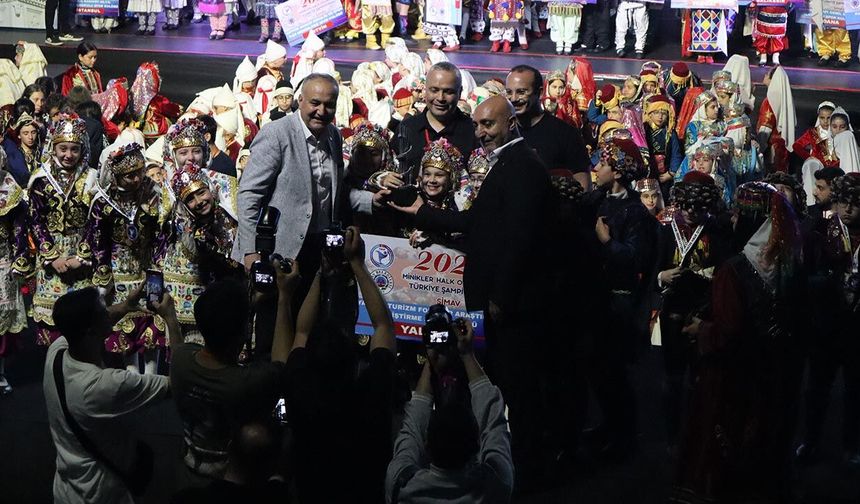 TUFAG SK, Minik Dansçılarıyla Türkiye 2.si