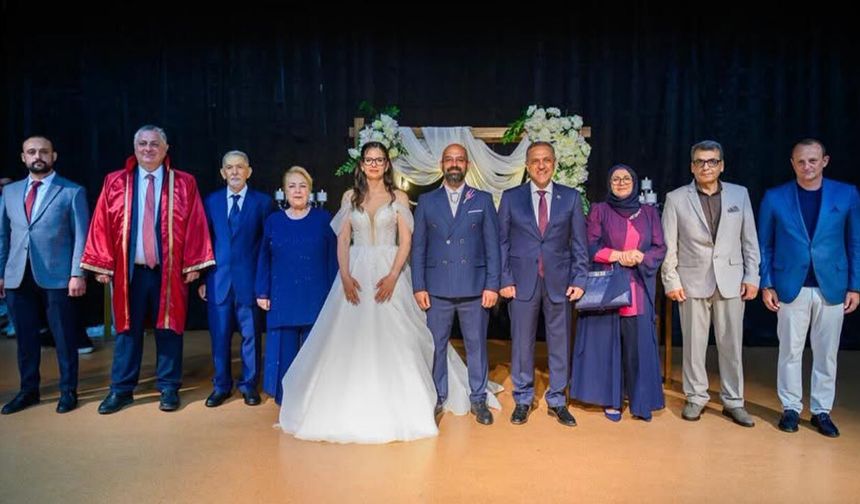 Sevde Hazal Ak ve Utku Demirbaş Dünyaevine Girdi