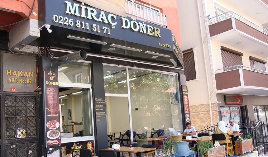Yalova’nın Lezzet Durağı Miraç Döner İsmet Acar Caddesi’nde