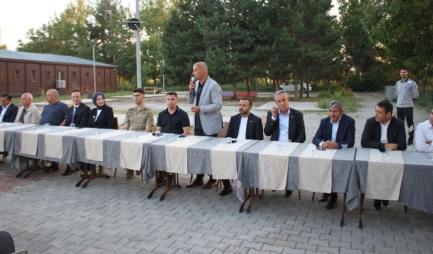 Altınova’ya Atanan Kaymakama Veda Ettiler