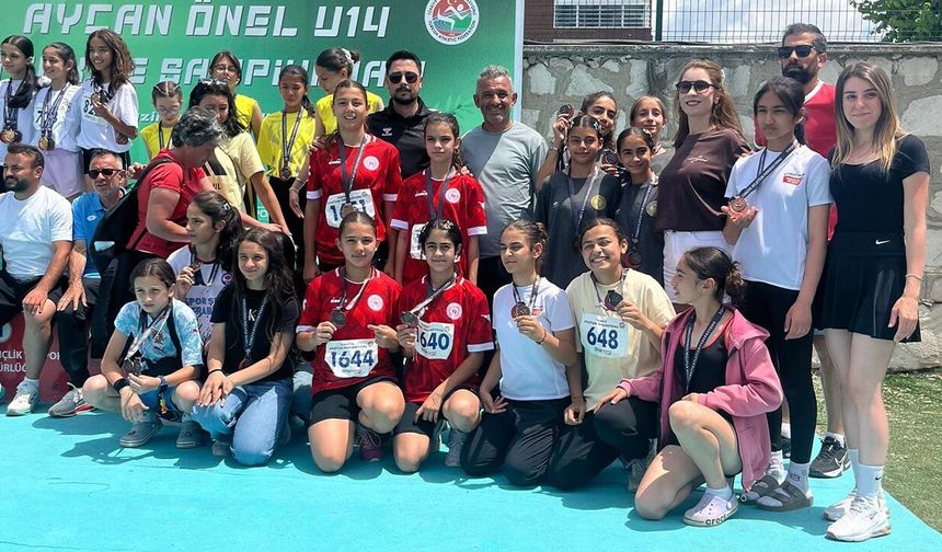 Atletizmde Başarıya Doymuyoruz