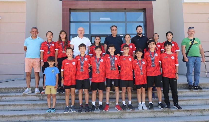 Başarılı Atletlerimiz Kılıç ve Altuntaş’ın Konuğu Oldu