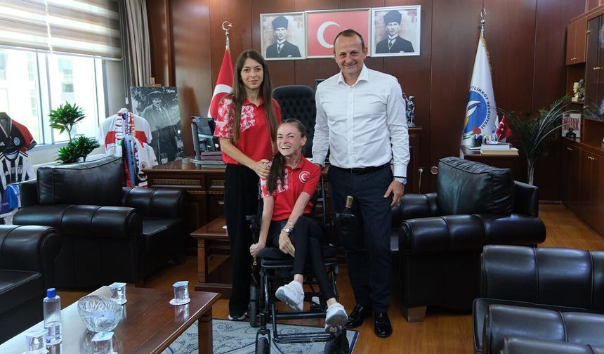 Başkan Yele, Şampiyon Canan’la Bir Araya Geldi