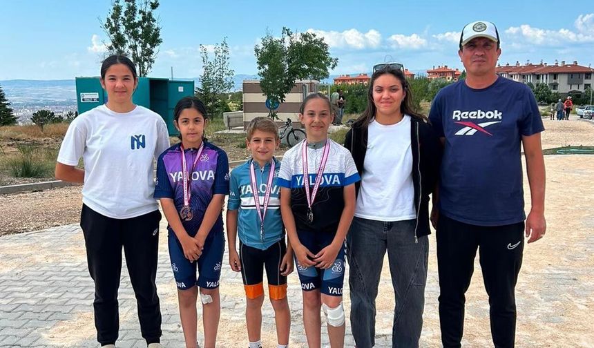 Bisikletçilerimiz Eskişehir’de Fark Yarattı