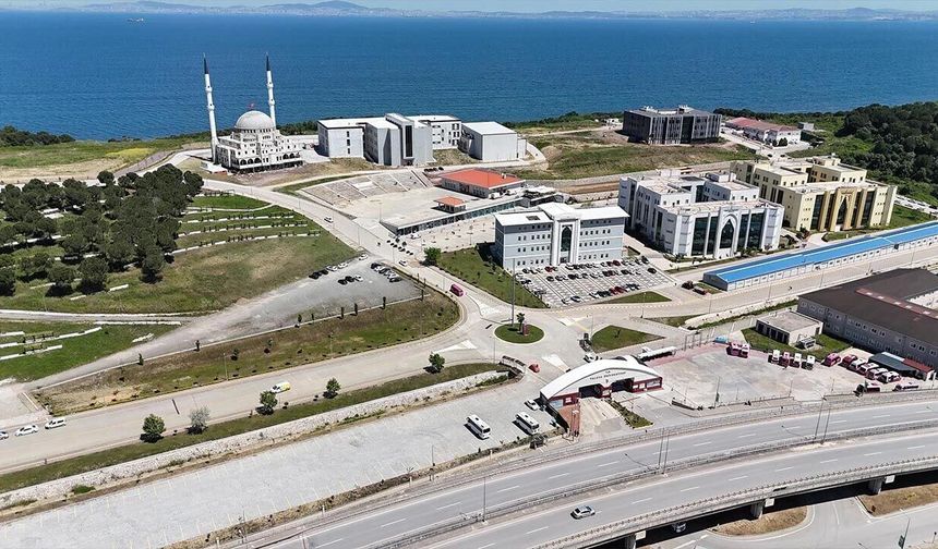 Yalova Üniversitesi Marmara Denizi İçin Toplanıyor
