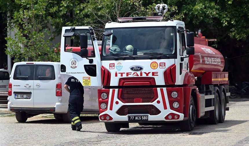 Yalova’da Meyve Bahçesinde Çıkan Yangın Söndürüldü