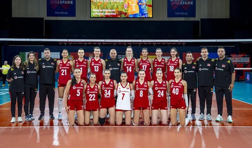 Eylül ve Arkadaşları Avrupa Şampiyonası’na Galibiyetle Başladı