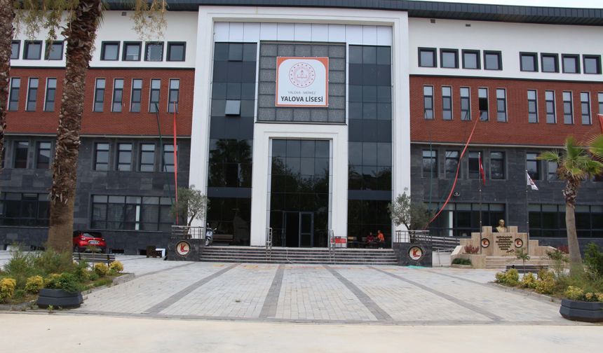 Yalova Lisesi’nde Mutlu Son