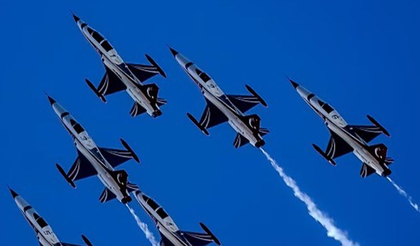 Türk Yıldızları Yalova Semalarında