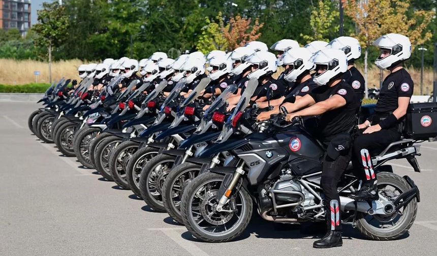 Yalova’da Görev Yapacak Yunus Polisleri Sertifikalarını Aldı
